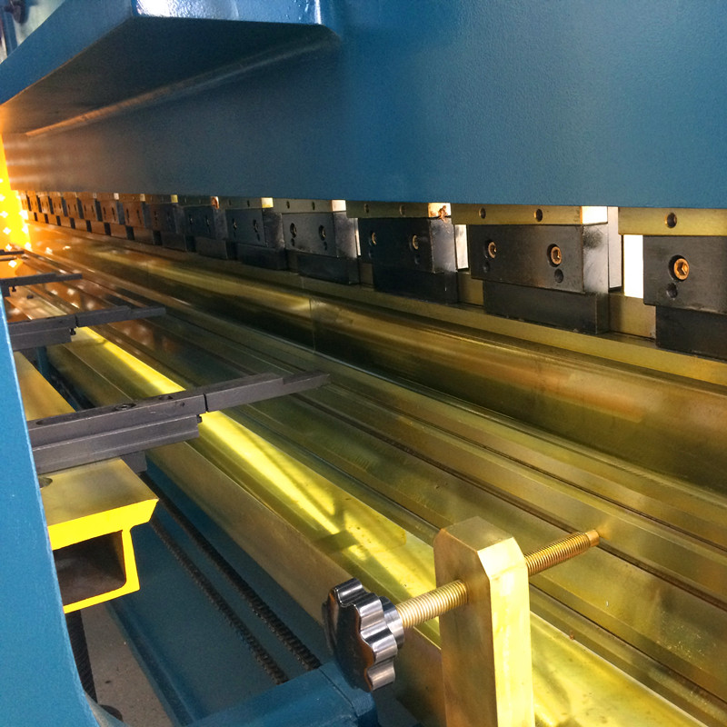 Hydraulic Power Metal Bending Press Brake WORLD MACHINERY